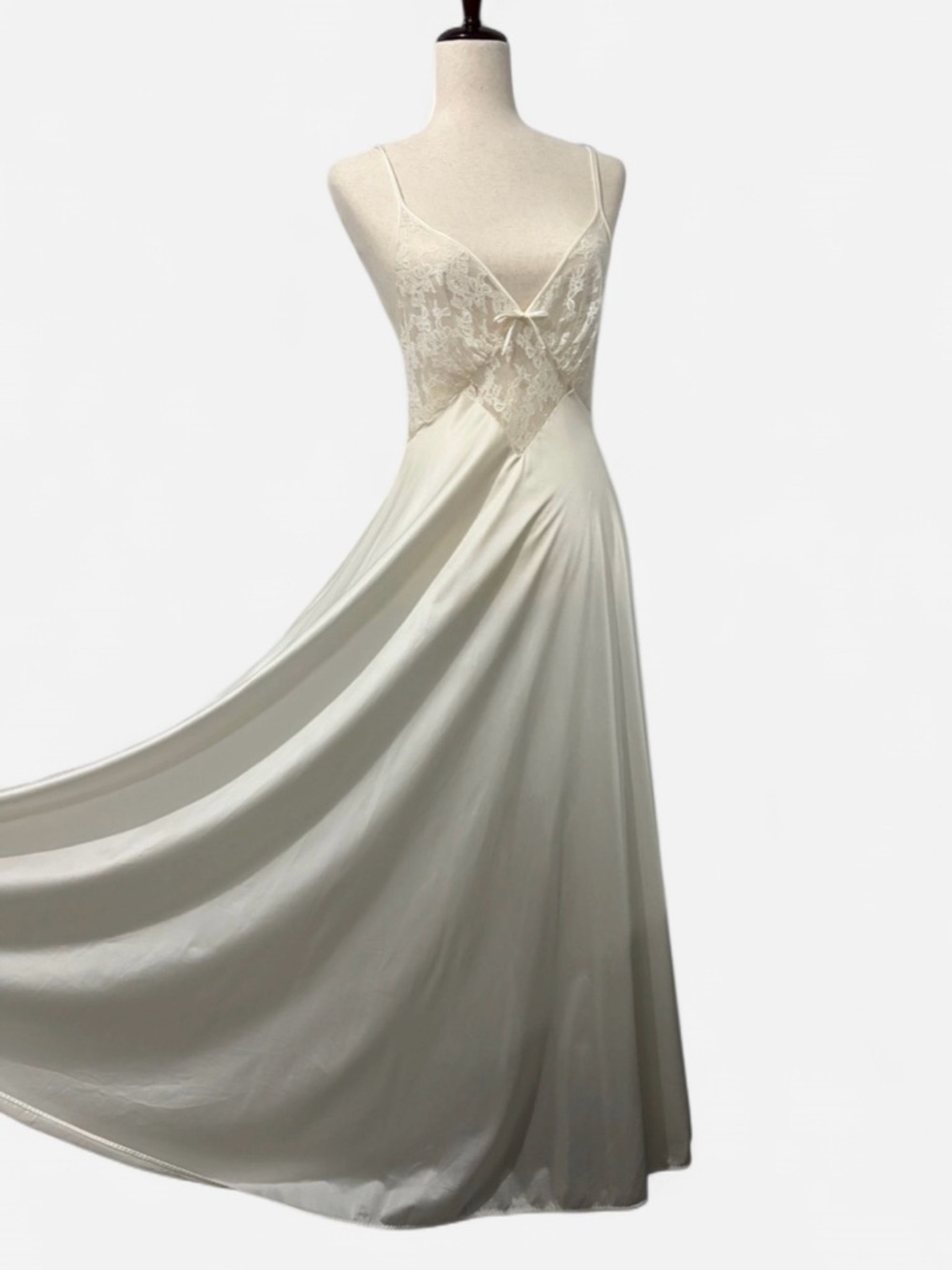 Vintage 70s Olga White Lace Maxi Nightgown | Bridal Trousseau Full Sweep Gown